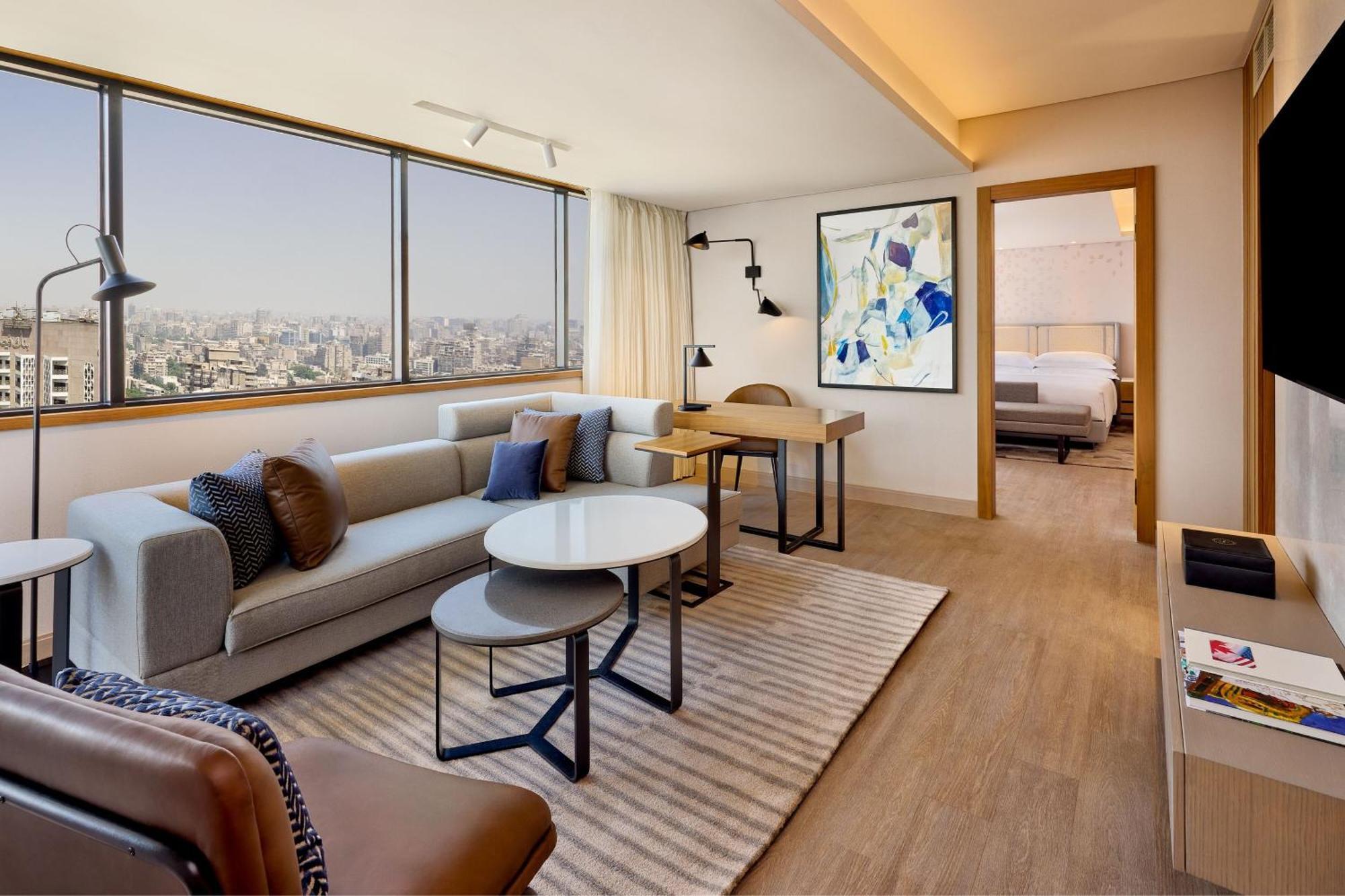 Sheraton Cairo Hotel & Casino Giza Zewnętrze zdjęcie Suite at the hotel